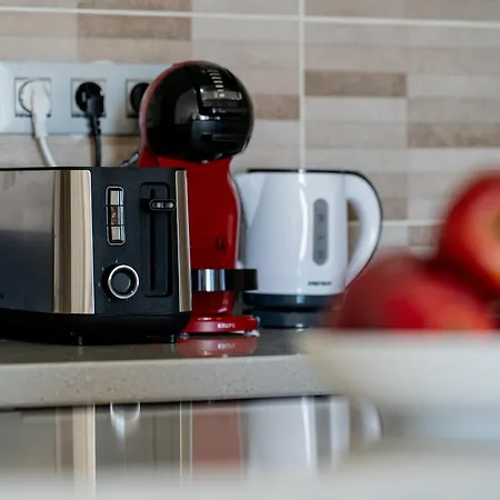 Modern With Ocean Views And Heated Pool In Malibu Park アパート