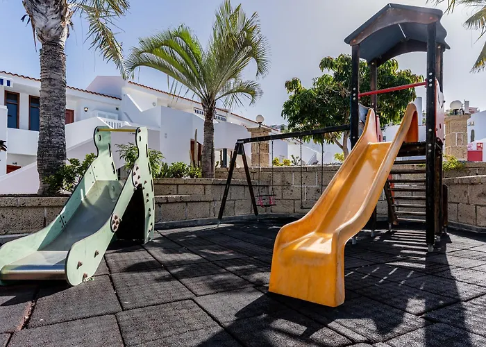 Modern With Ocean Views And Heated Pool In Malibu Park *