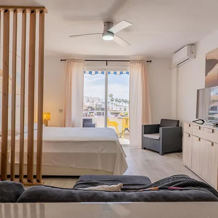 Modern With Ocean Views And Heated Pool In Malibu Park *