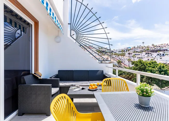 Apartment Modern With Ocean Views And Heated Pool In Malibu Park