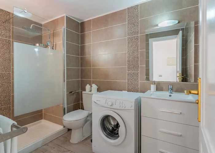 Modern With Ocean Views And Heated Pool In Malibu Park Costa Adeje (Tenerife)