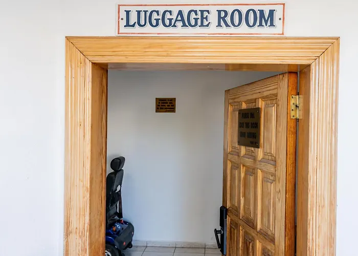 Modern With Ocean Views And Heated Pool In Malibu Park Apartman Costa Adeje (Tenerife)