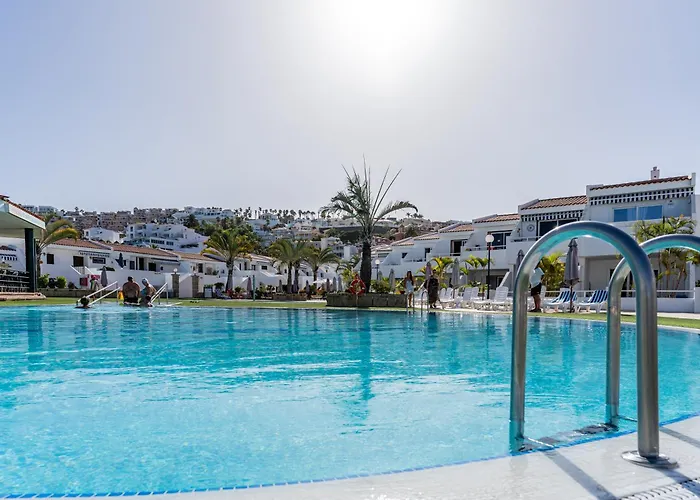 Apartment Modern With Ocean Views And Heated Pool In Malibu Park *